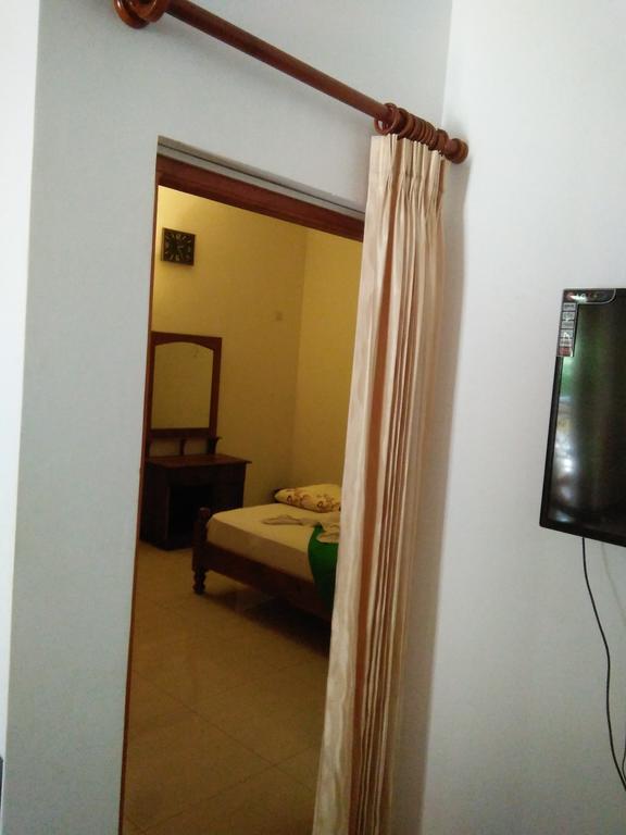 Sampath Villa 阿鲁特伽马 外观 照片