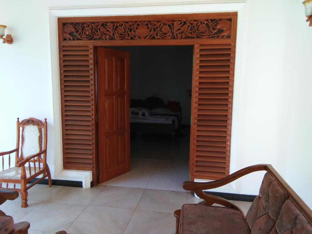 Sampath Villa 阿鲁特伽马 外观 照片