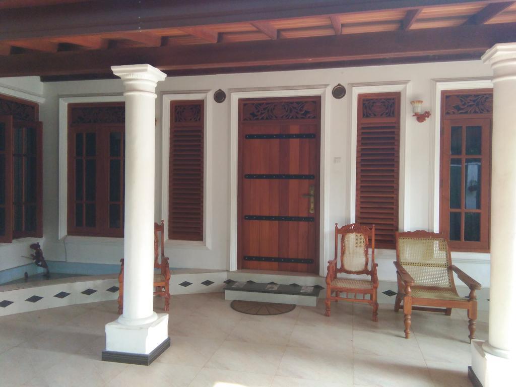 Sampath Villa 阿鲁特伽马 外观 照片