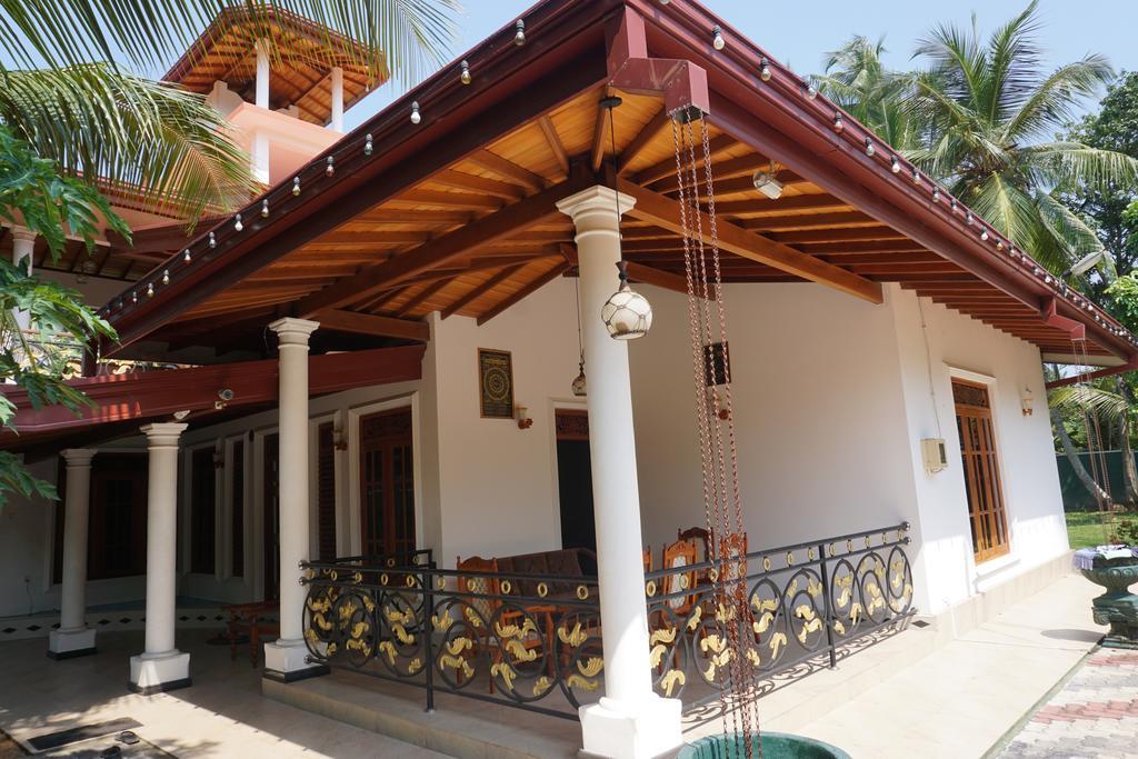 Sampath Villa 阿鲁特伽马 外观 照片