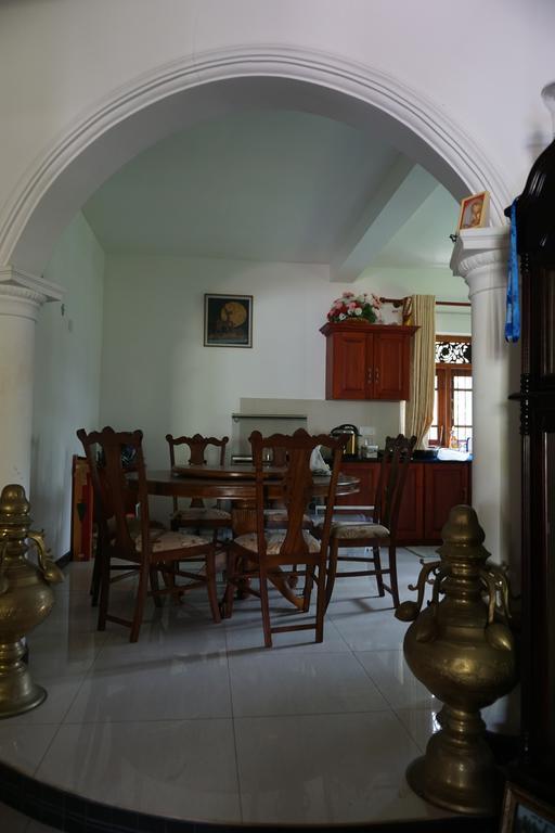 Sampath Villa 阿鲁特伽马 外观 照片