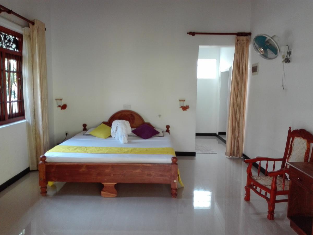 Sampath Villa 阿鲁特伽马 外观 照片