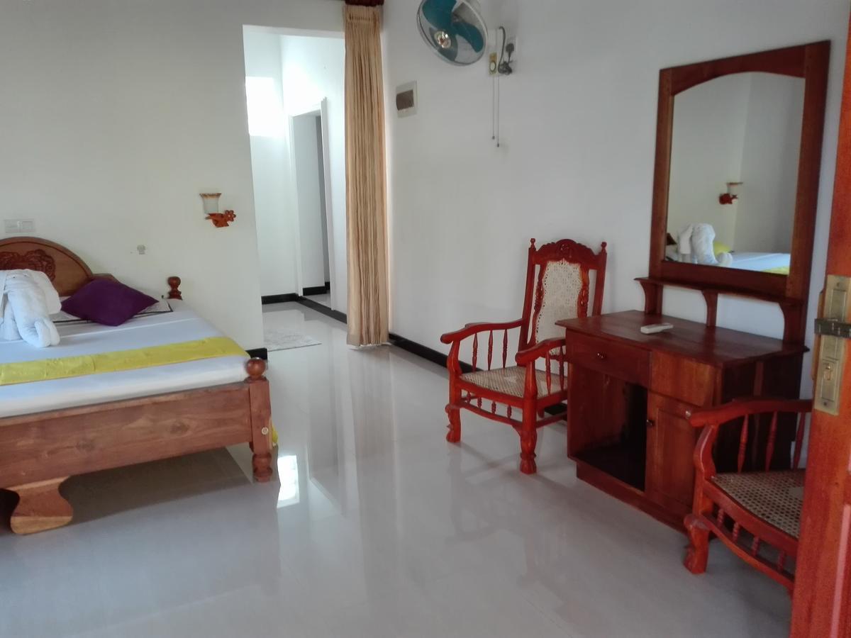 Sampath Villa 阿鲁特伽马 外观 照片
